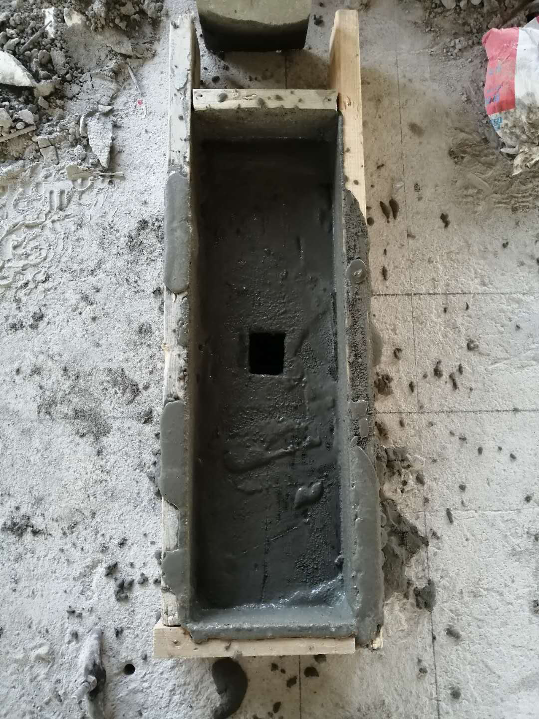 水泥路面起皮怎么办？能够一次性治理到位吗？
